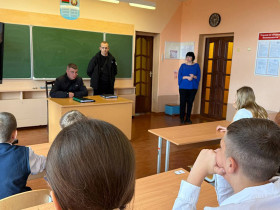 В Судковской школе прошла встреча с сотрудниками уголовного розыска РОВД