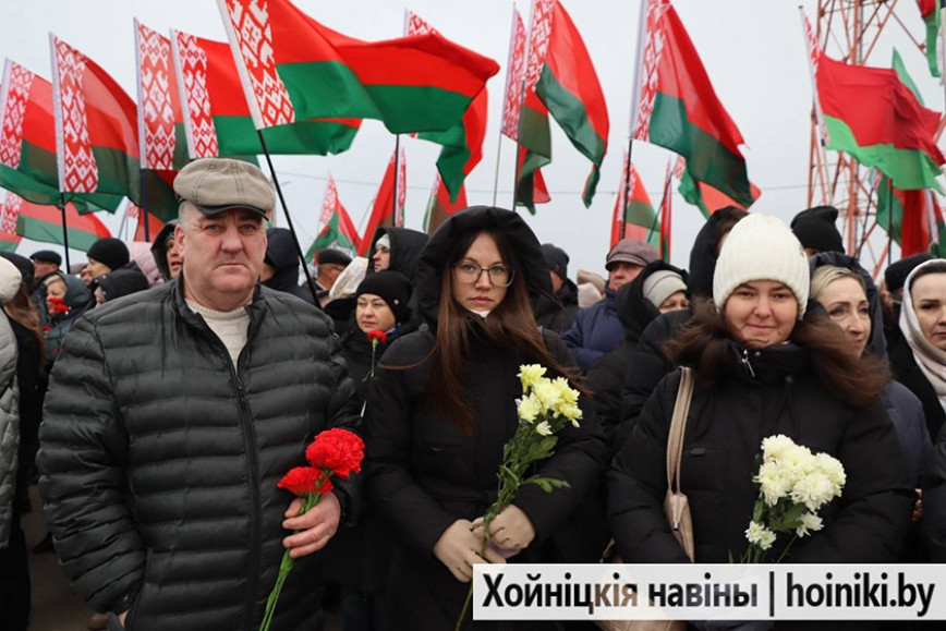 Хойничане приняли участие в открытии мемориального комплекса в деревне Первомайск Речицкого района