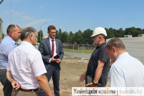 Вопрос хода строительства бассейна находится на постоянном контроле председателя райисполкома Дмитрия Шпигановича