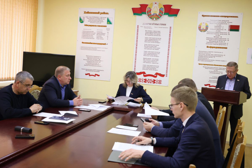 Сегодня состоялось заседание постоянной комиссии районного Совета депутатов по бюджетно-экономическим вопросам под председательством Анны Вергейчик