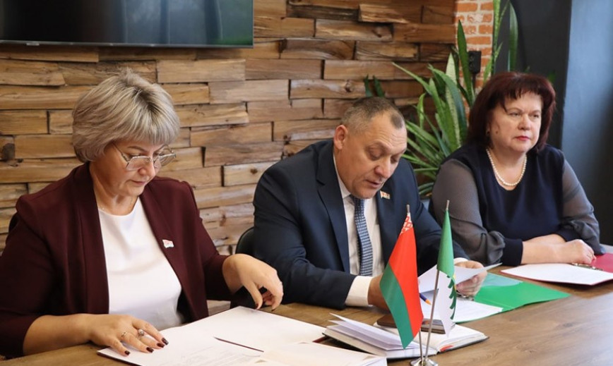 Выездное заседание постоянной мандатной и по вопросам местного управления и самоуправления комиссии районного Совета депутатов