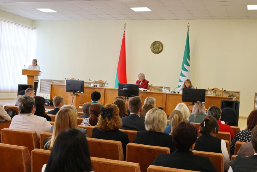 Очередная тринадцатая сессия Хойникского районного Совета депутатов 29 созыва