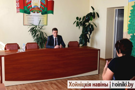 Старшыня райвыканкама Дзмітрый Шпігановіч правёў выязны прыём грамадзян у Вялікаборскім сельвыканкаме